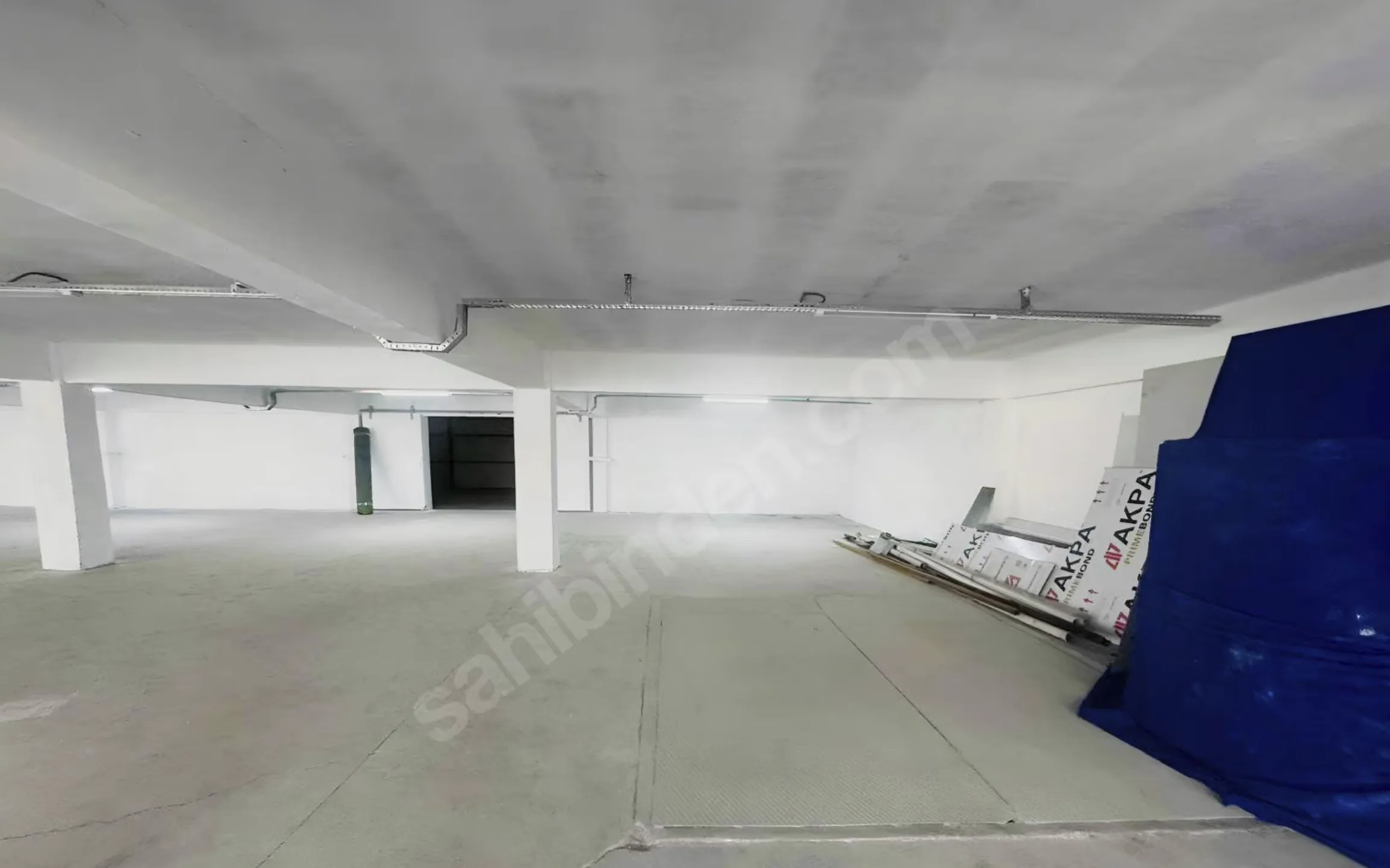 SANCAKTEPE'DE  1100 m2 KAPALI ALANA SAHİP FABRİKA ÜRETİM TESİSİ