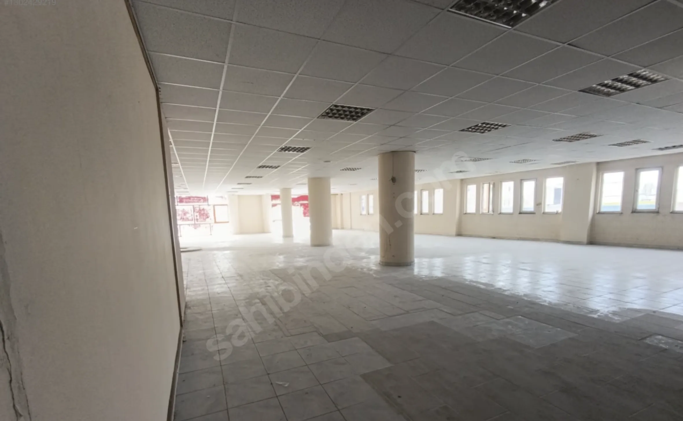 SULTANBEYLİ FATİH BULVARI ÜZERİNDE 1100 M2 KİRALIK DEPO