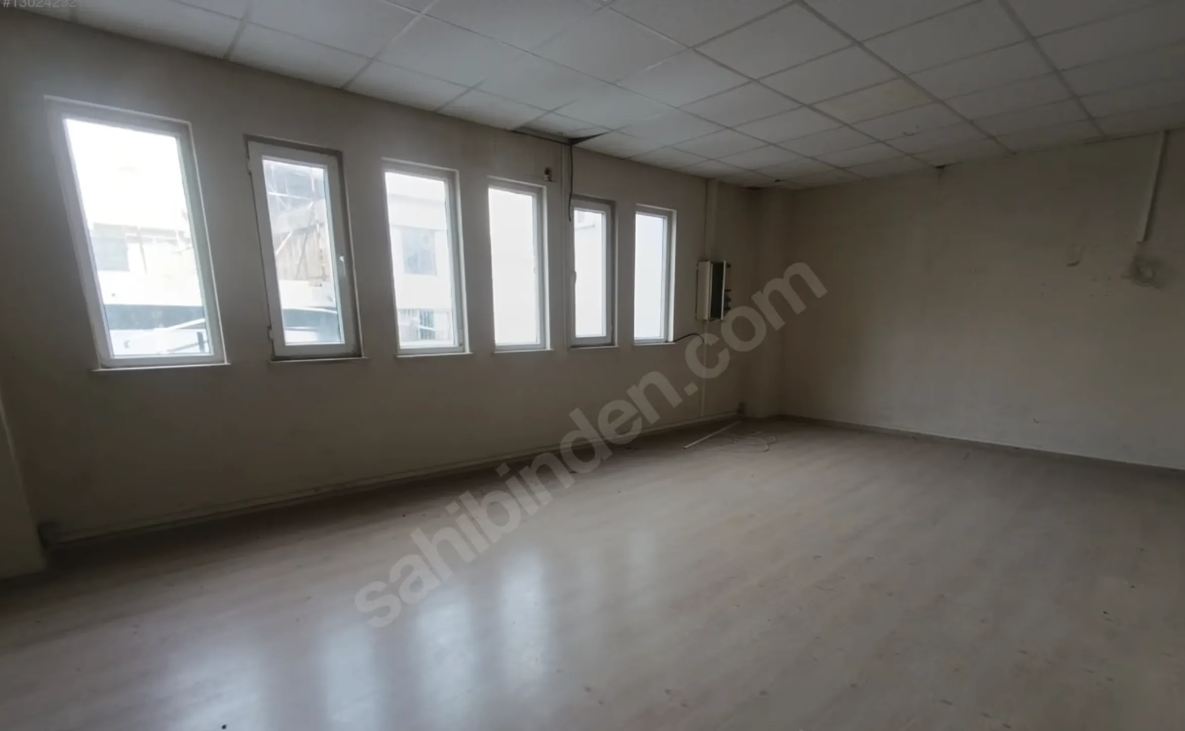 SULTANBEYLİ FATİH BULVARI ÜZERİNDE 1100 M2 KİRALIK DEPO