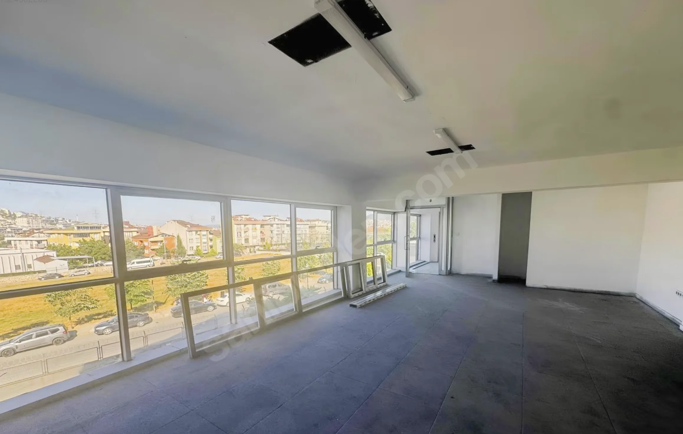 SANCAKTEPE'DE  1100 m2 KAPALI ALANA SAHİP FABRİKA ÜRETİM TESİSİ