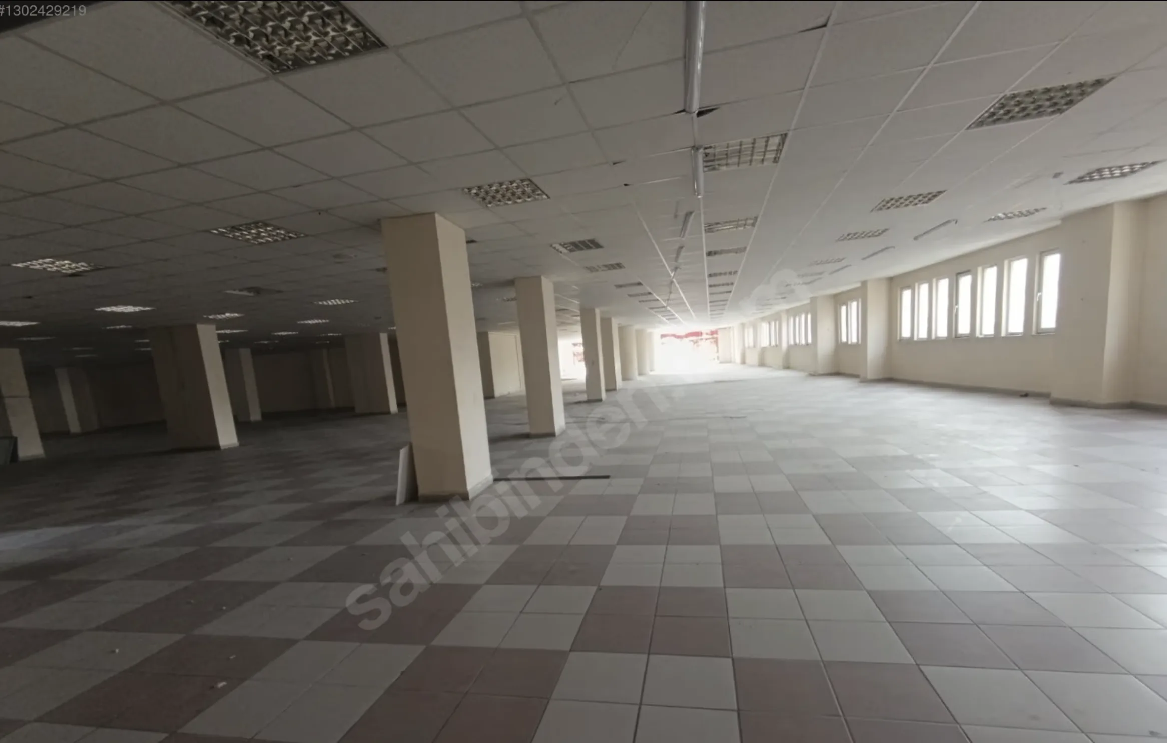 SULTANBEYLİ FATİH BULVARI ÜZERİNDE 1100 M2 KİRALIK DEPO