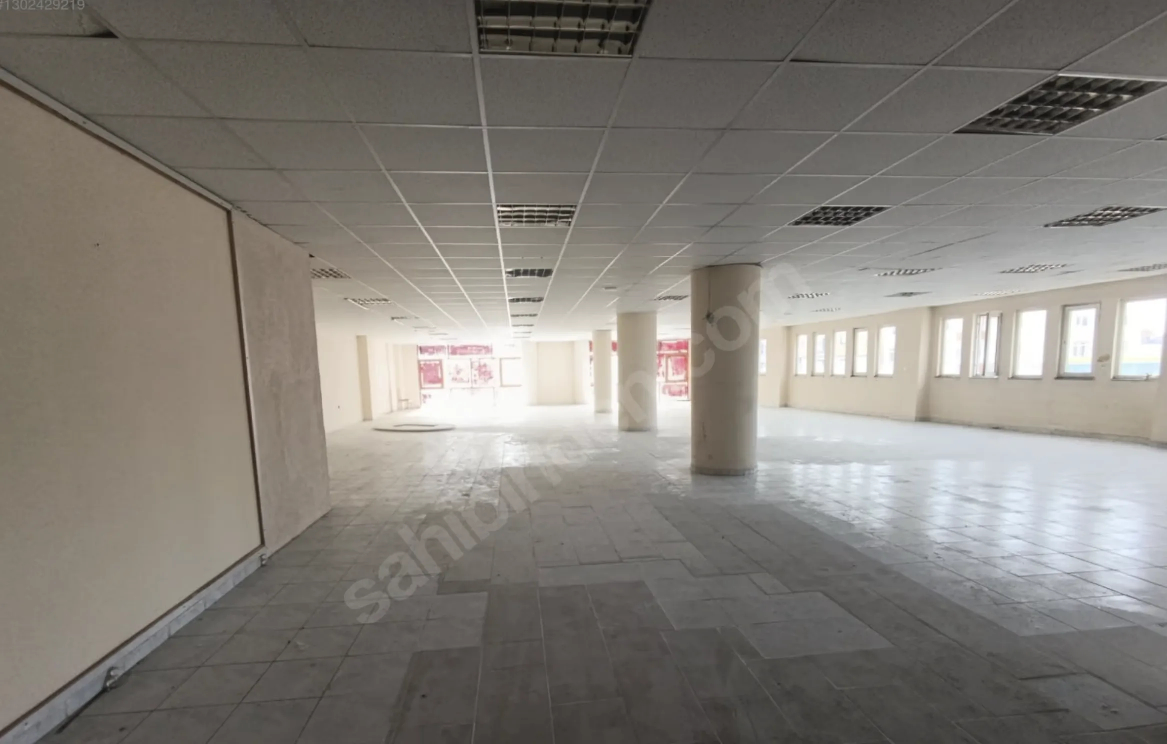 SULTANBEYLİ FATİH BULVARI ÜZERİNDE 1100 M2 KİRALIK DEPO